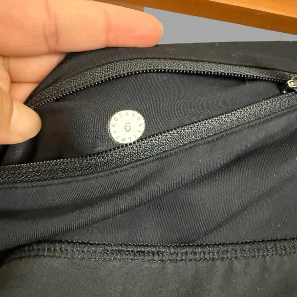 LULULEMON Speed Up 3.75" Hi-Rise Black Shorts, Sz 6 - Picture 12 of 14